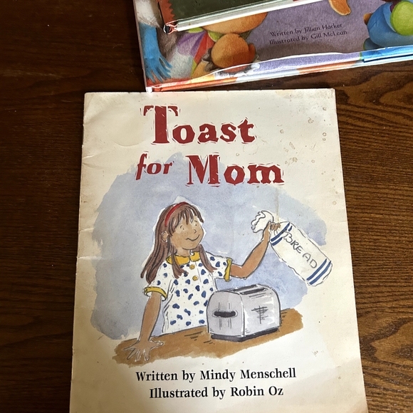 Children's Book Collection - Picture 6 of 12